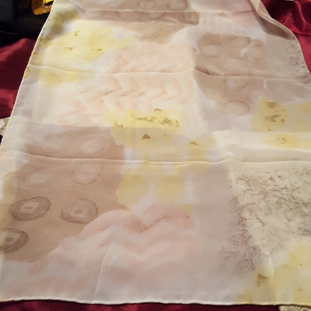 Leonard Pink, Brown and beige scarf